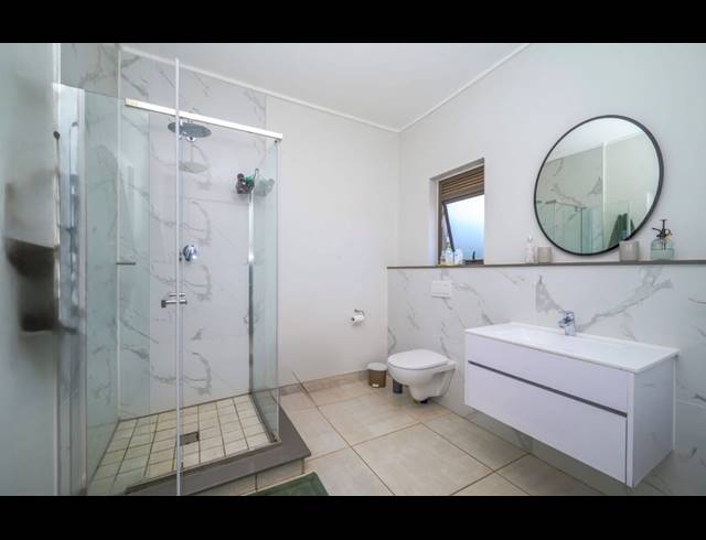 3 BEDROOM APARTMENT TO LET IN IZINGA